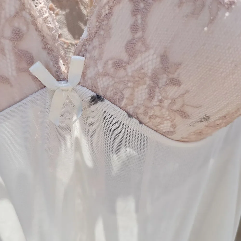 Fiorentina white lingerie